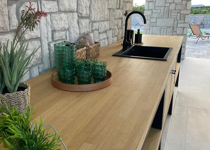 Gligora * Колан