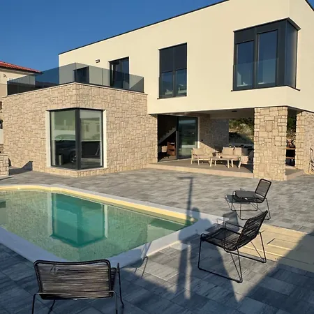 Gligora Villa